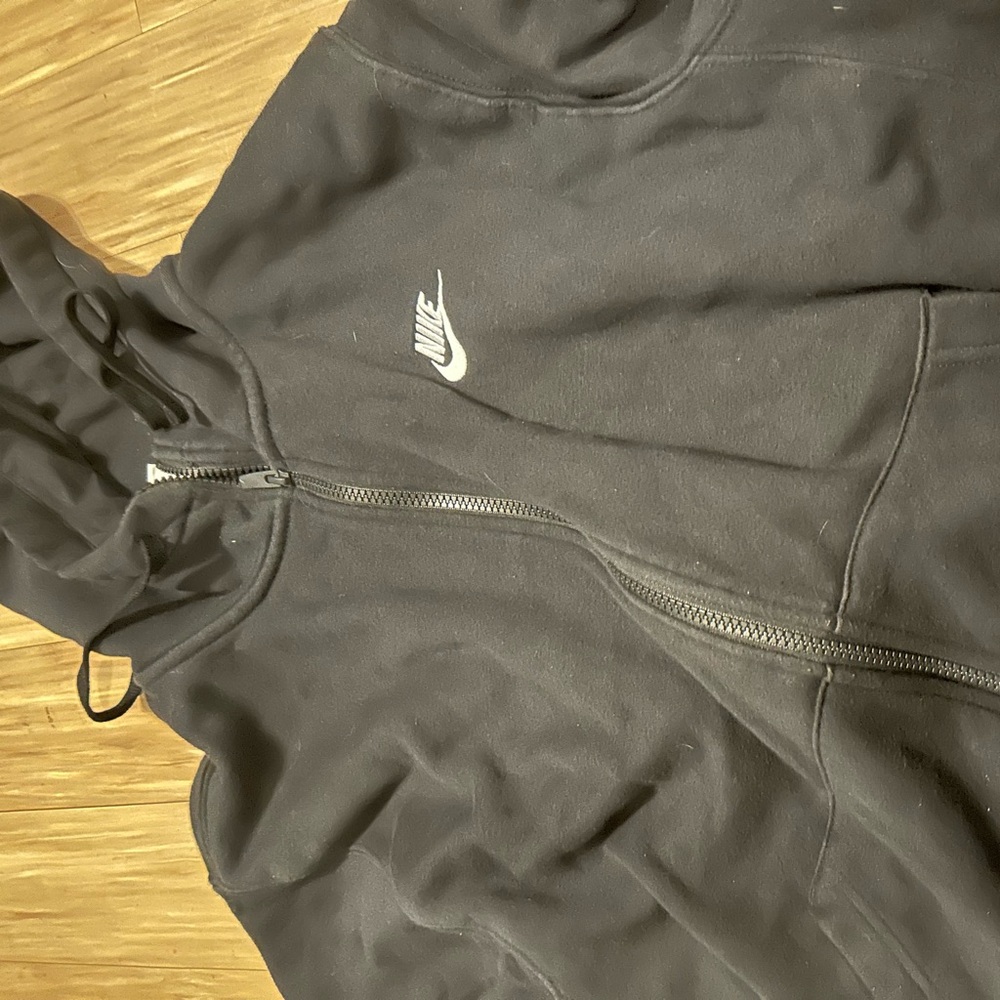 Men’s large black Nike zip up hoodie